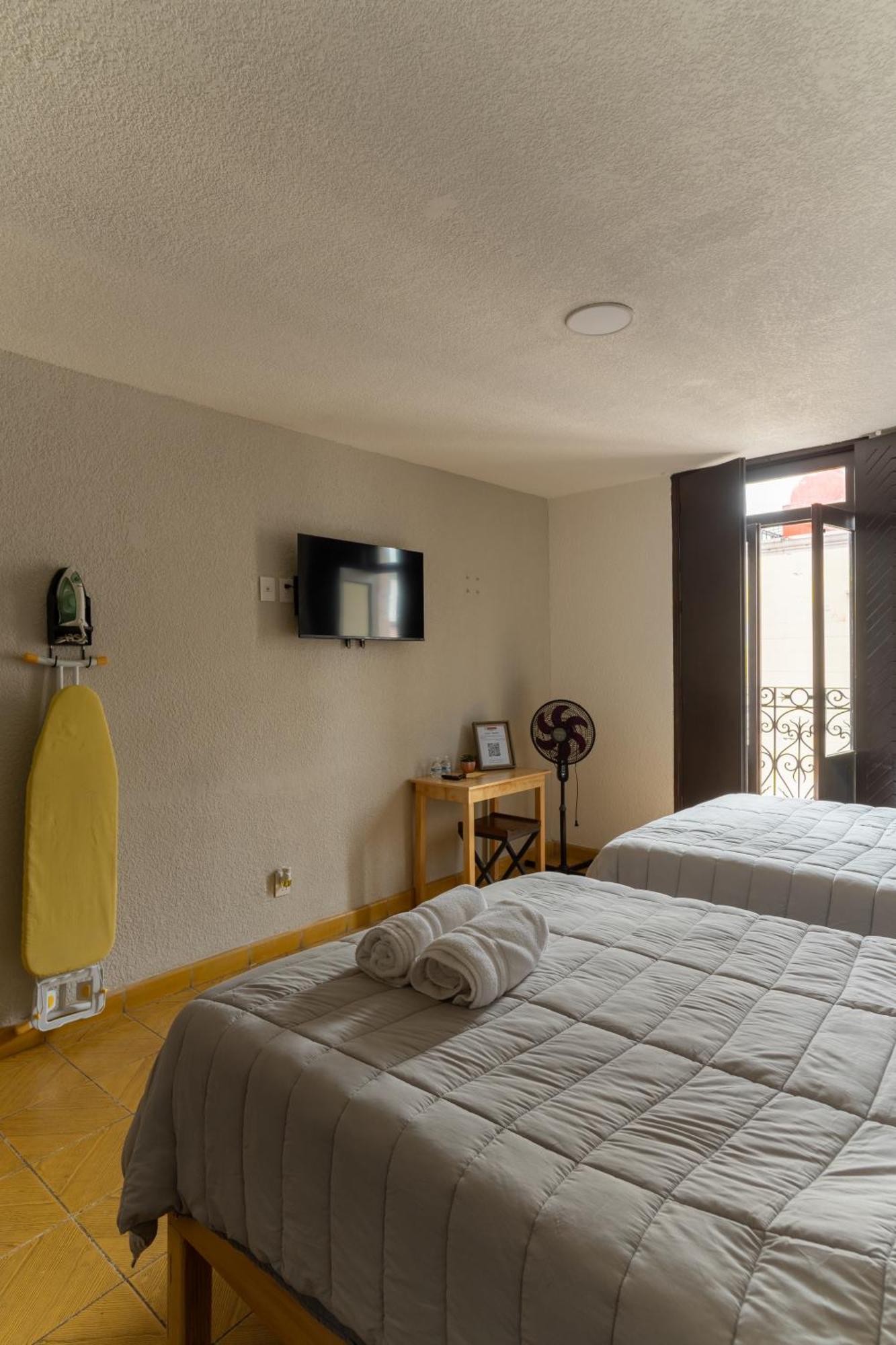 Guest house El Suburbio - Serapio Rendon Morelia