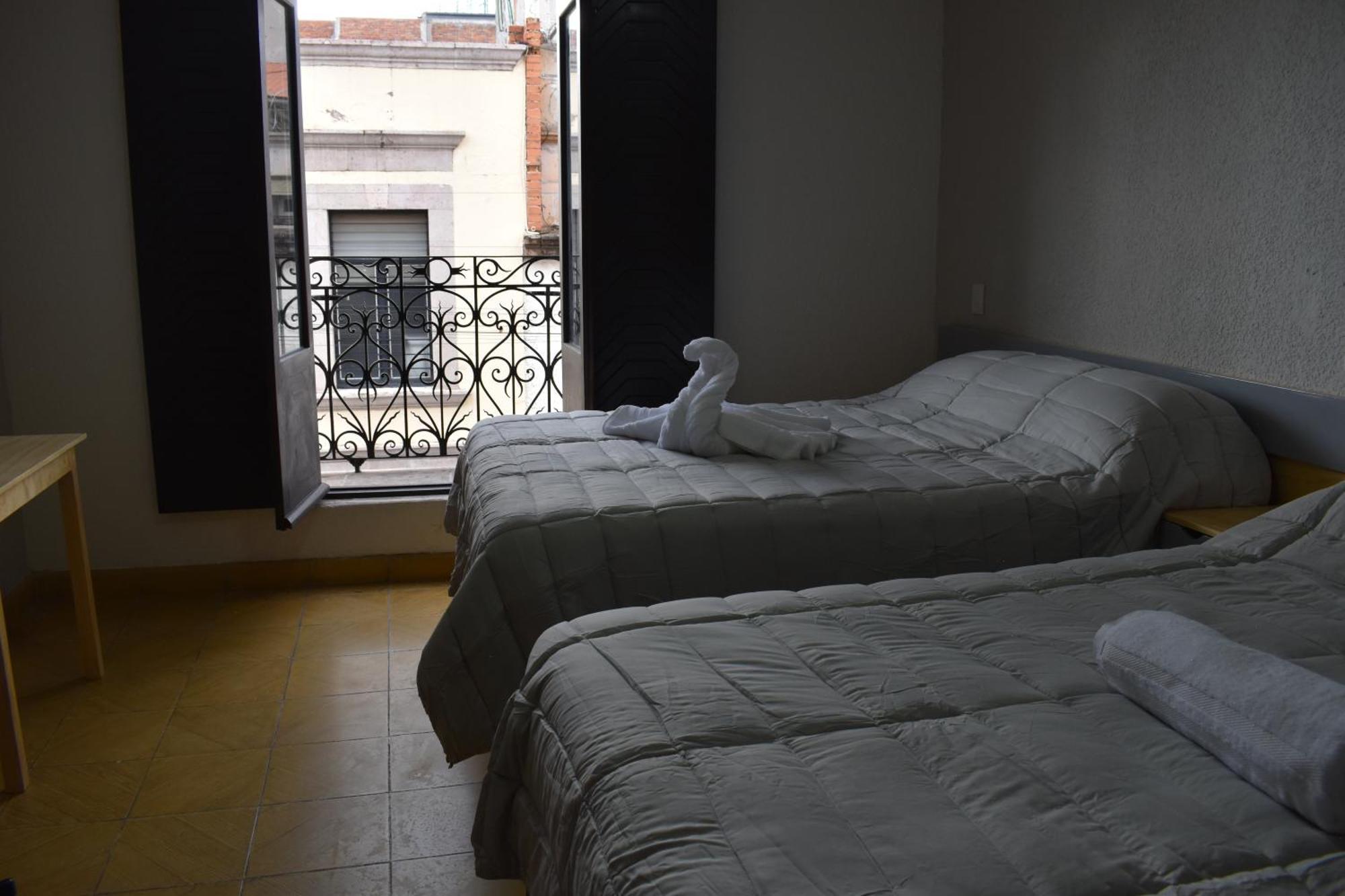 Guest house El Suburbio - Serapio Rendon Morelia