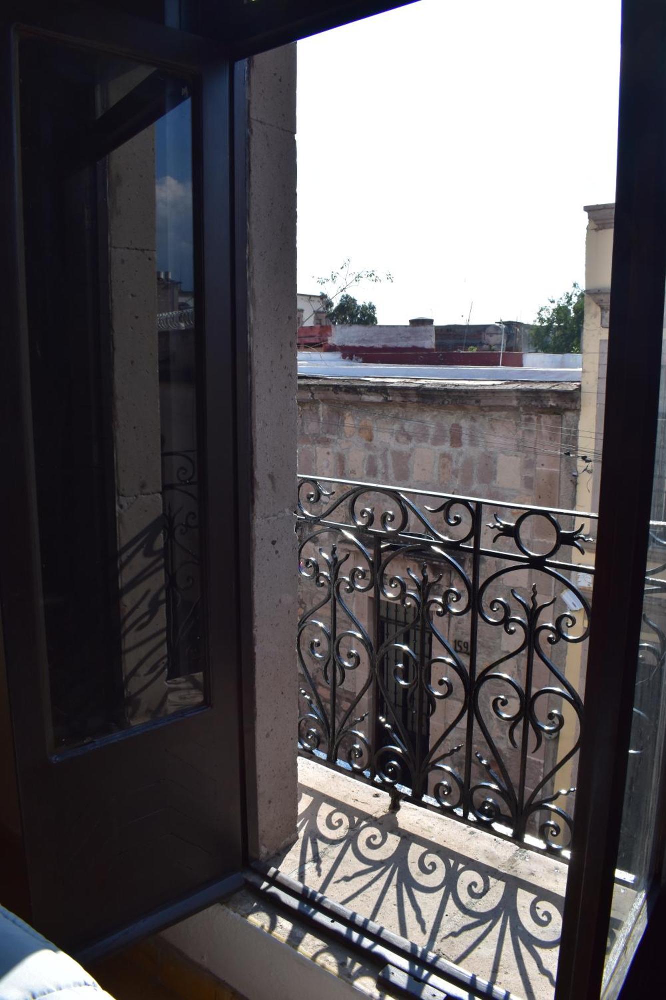 Guest house El Suburbio - Serapio Rendon *