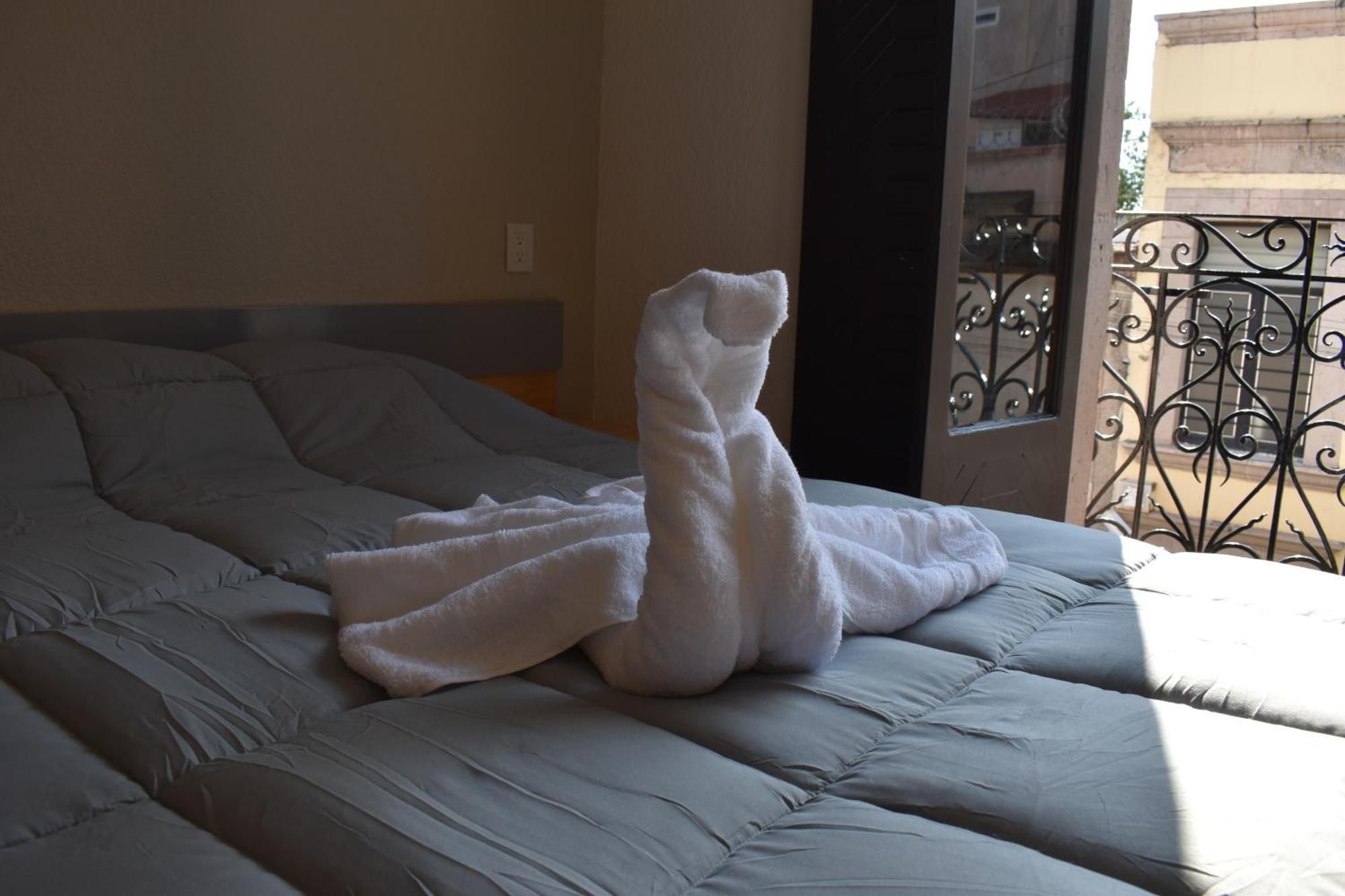 El Suburbio - Serapio Rendon Guest house
