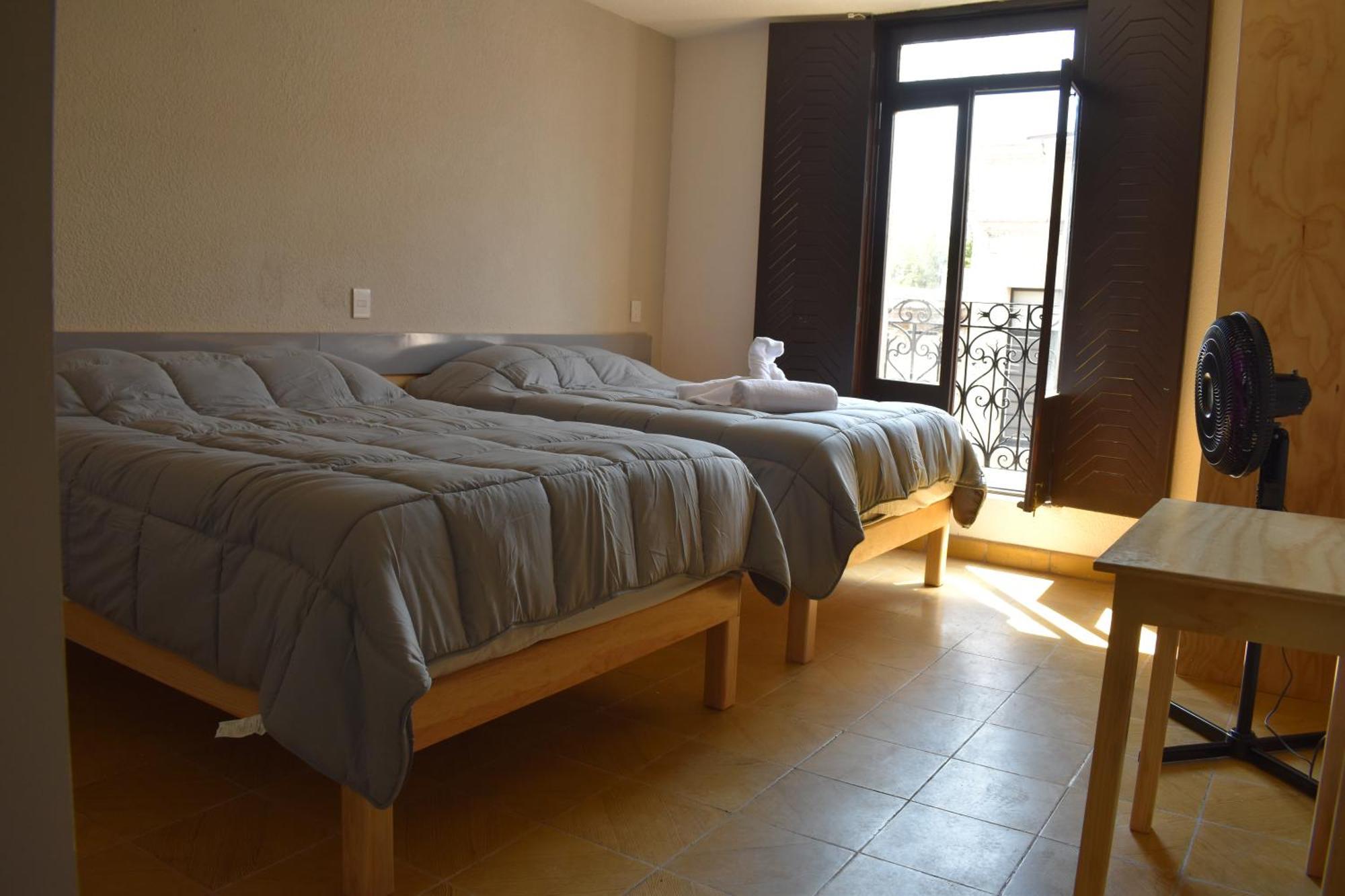 El Suburbio - Serapio Rendon Guest house *