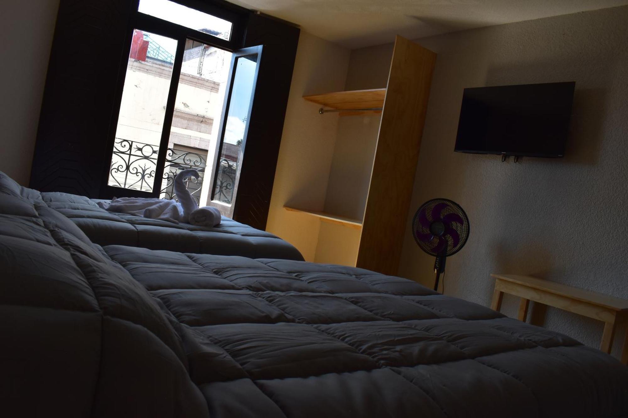 Guest house El Suburbio - Serapio Rendon *