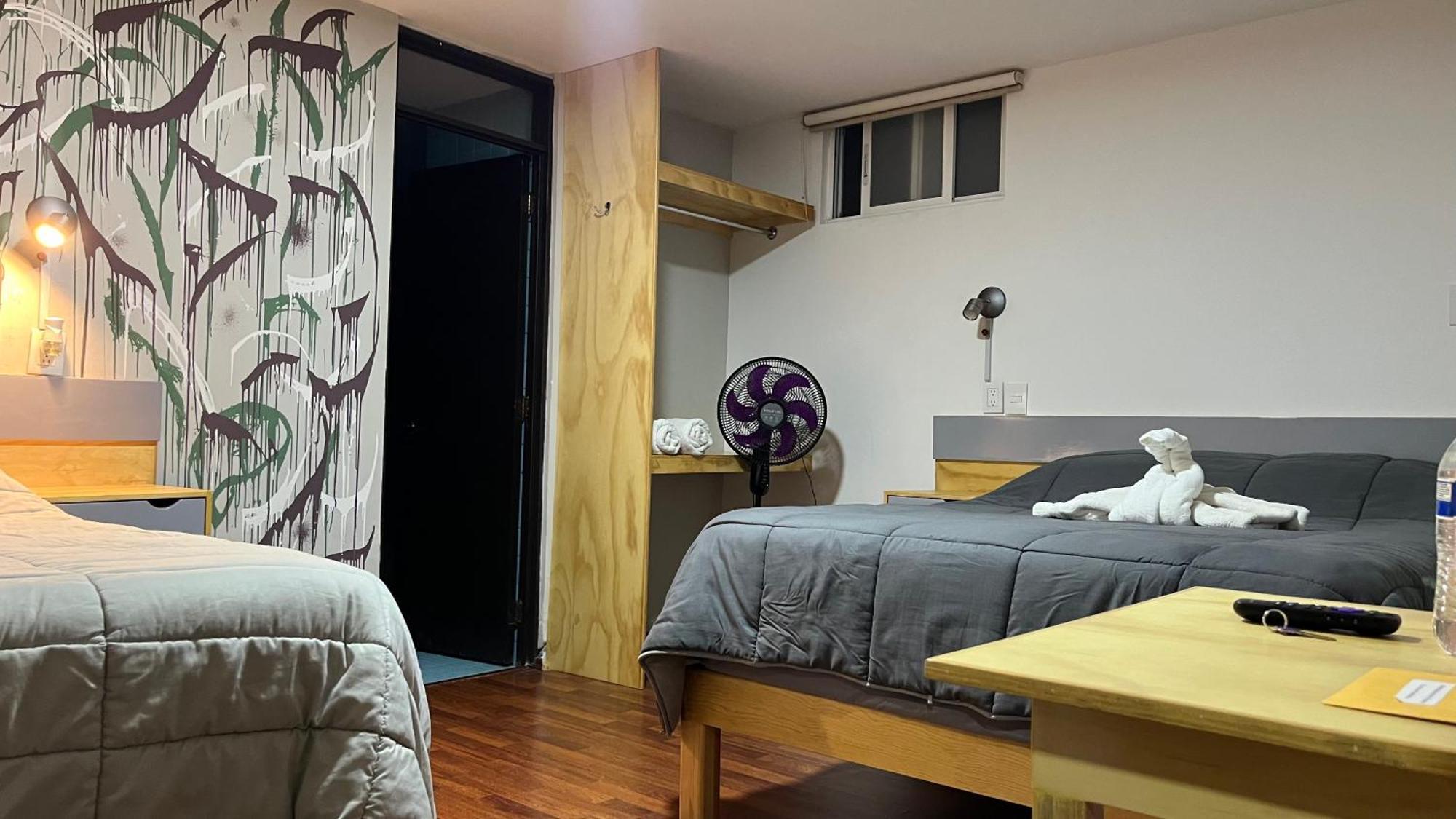 El Suburbio - Serapio Rendon Guest house Morelia